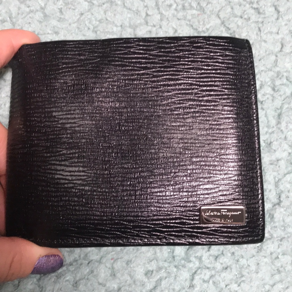 Salvatore Ferragamo leather bifold wallet